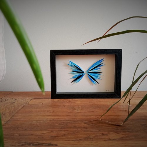 Cadre  "papillon morpho bleu" cadre collage papier, papillon bleu, decoration murale, arts graphiques collage