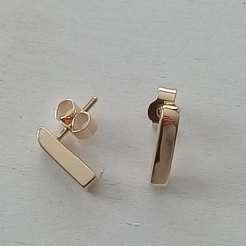 Boucles d'oreilles minimalistes dorées