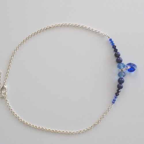Ras de cou avec perles en lapis lazuli et coeur cristal swarovski