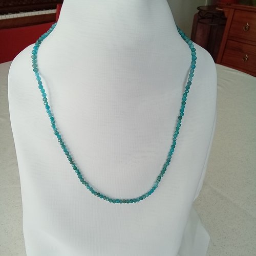 Collier pierres fines bleues