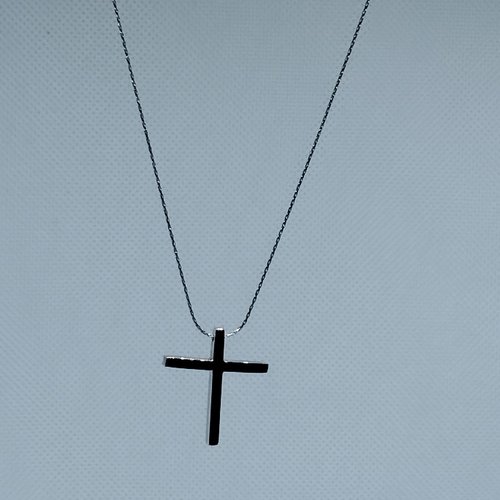 Chaîne acier avec pendentif croix en argent