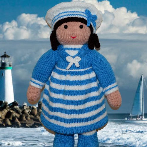 Julie ma jolie poupée marinette au tricot