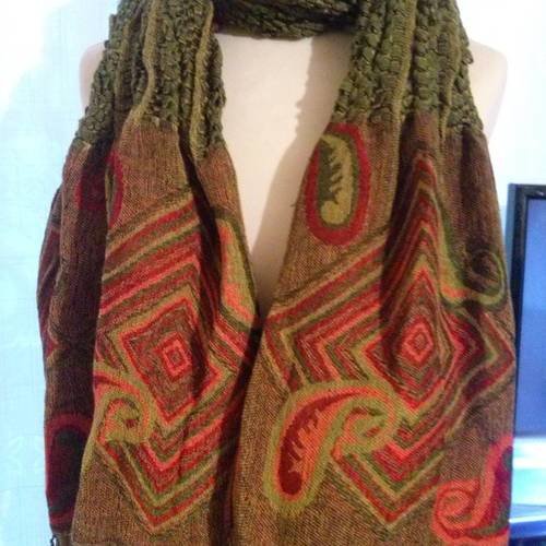 Écharpe longue multicolore en laine et viscose 