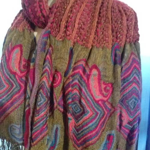 Écharpe longue multicolore en laine et viscose 