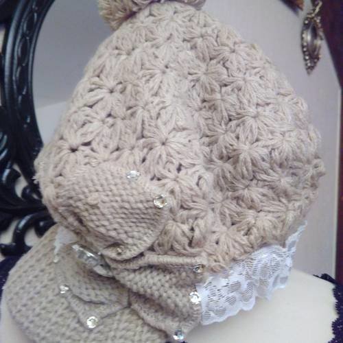 Casquette bonnet en tricot e couleur beige 