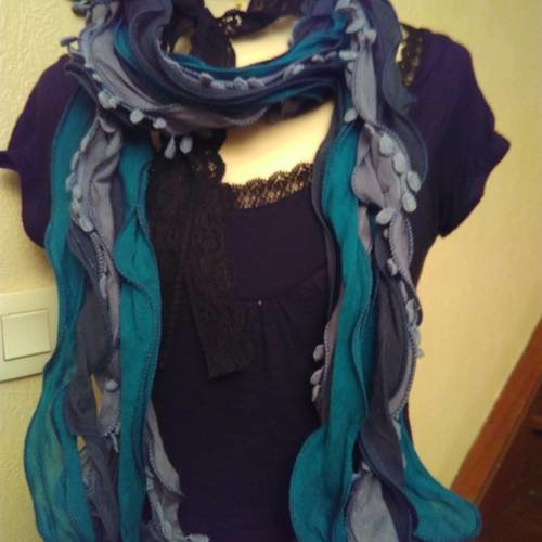 Chèche multicolore en viscose et dentelle 