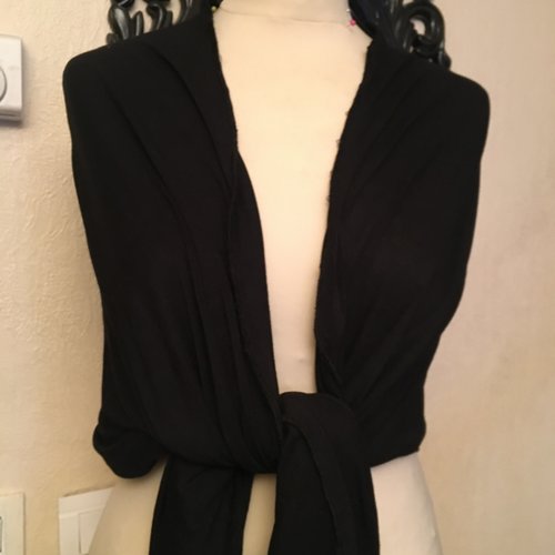 Etole et echarpe femme,en maile fine,de coton et elasthanne,de couleur noire,écharpe femme