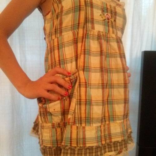Blouse en coton à carreaux et dentelle beige 