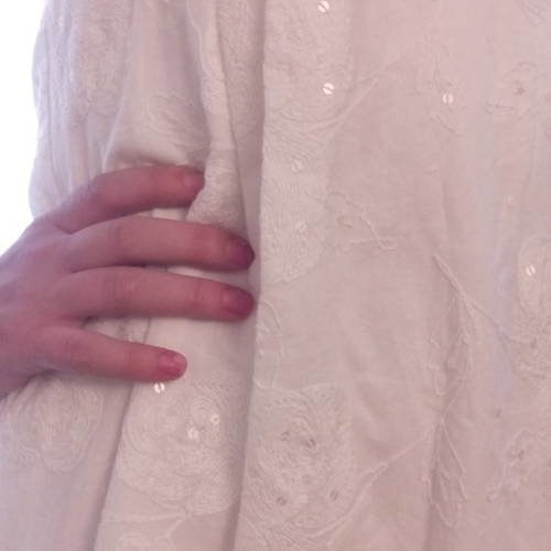 Robe bustier en coton brode couleur blanche 