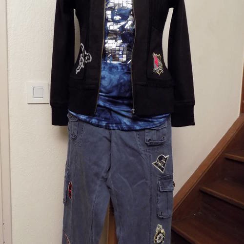 Pantalon en jean motif militaire 