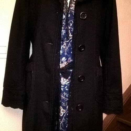 Manteau en laine,viscose et dentelle,couleur noir,manteau femme,manteau fille,cadeau femme,cadeau fille,vêtements