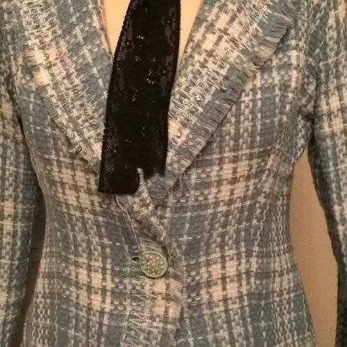 Veste courte cintré à la taille 