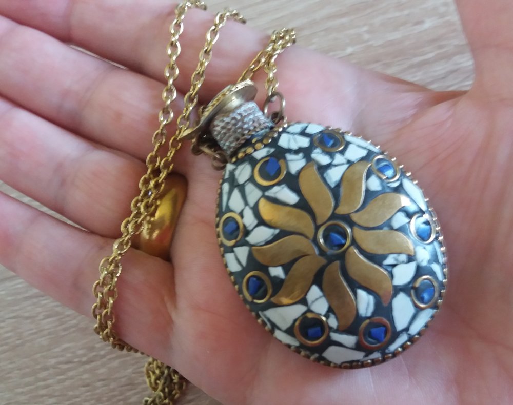 Acheter Bouteille de parfum collier pendentif pierre semi