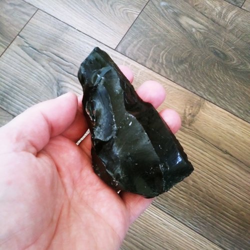 Obsidienne noire brute, obsidienne brute, pierres naturelles - précieuses, pierres de guérison, chakra 188gr