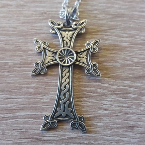 Croix arménienne en argent sterling avec le signe d’éternité, bijoux arméniens
