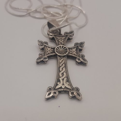 Croix arménienne en argent sterling avec le signe d’éternité, bijoux arméniens