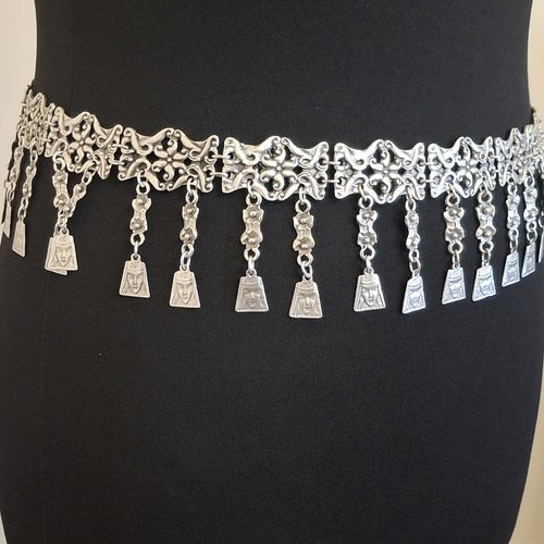 Ceinture armure arménienne anahit à maillons et pièces tombantes