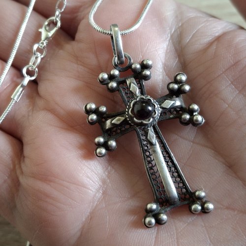 Collier croix arménienne en argent sterling .925 avec obsidienne
