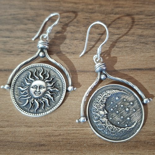Boucles d'oreilles pendantes nuit et jour en argent sterling