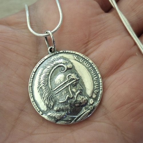 Pendentif en argent sterling vardan mamikonyan & signe de l’éternité