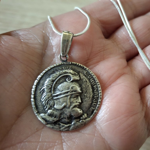 Pendentif arménien en argent sterling : vardan mamikonyan