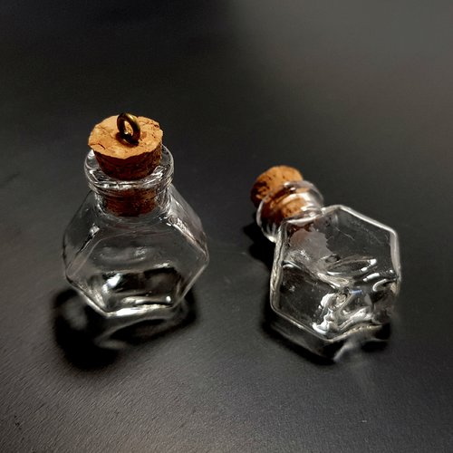 Mini fiole bouteille hexagonale en verre 25 mm avec anneau bronze (x1)