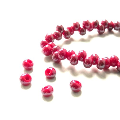 Perles de bohème gouttes en verre rouge 6 mm (x50)