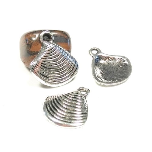 10 breloques pendentifs coquillage en métal argenté 15 mm