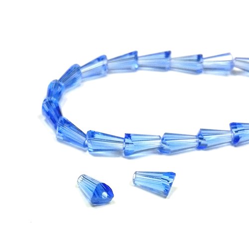 20 perles mini gouttes cones en verre 6 mm x 3 mm bleu clair