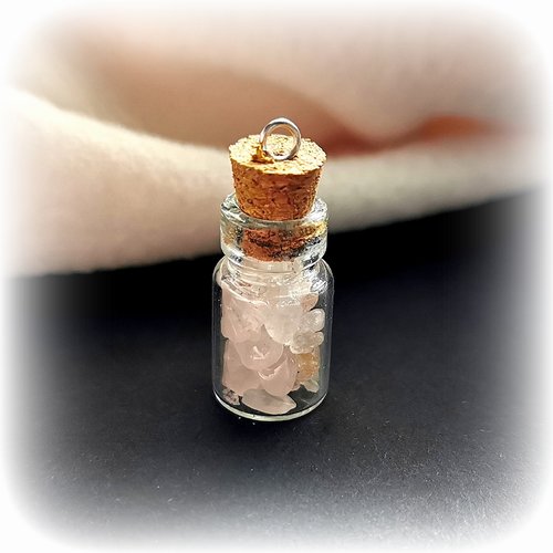 Mini fiole en verre remplie de pierre naturelle quartz rose pendentif 22 mm