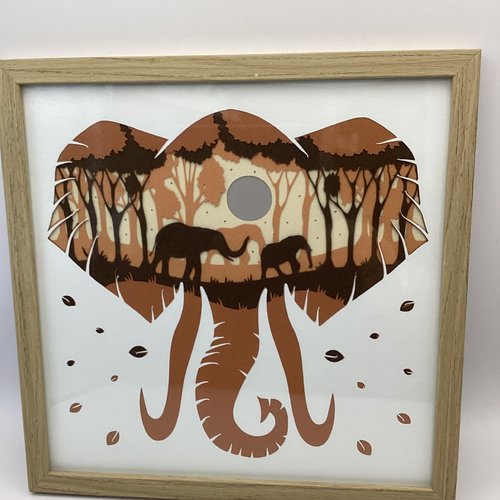 Cadre éléphant teintes marron