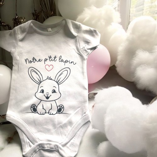 Body bébé avec message: "notre p'tit lapin"