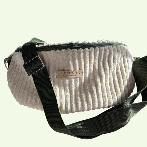 Sac banane en velours beige et doublure kaki