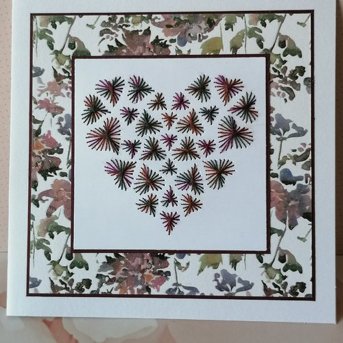 Carte brodée main, d'un coeur de coeurs