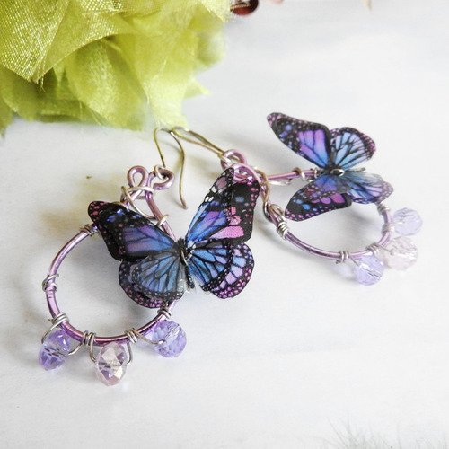 Les boucles d'oreilles colorées " papillon"