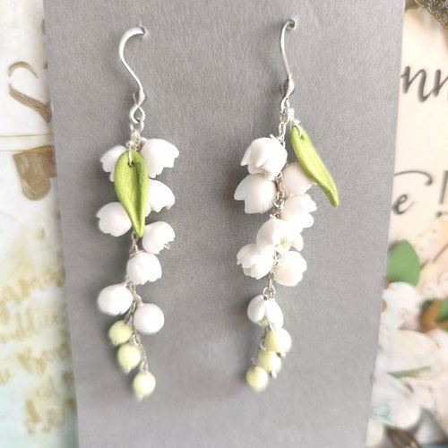 Les boucles d'oreilles " les muguets"