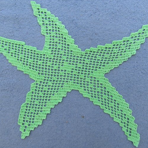 Napperon etoile de mer . décoration textile patch pour customiser.  linge de table au crochet en coton.