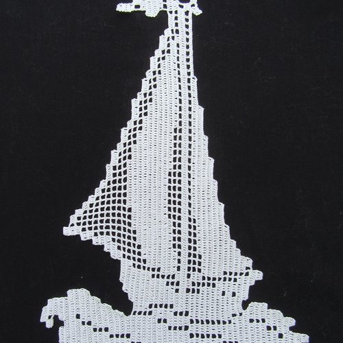 Napperon " voilier "  au crochet en coton blanc. décoration textile style marin.