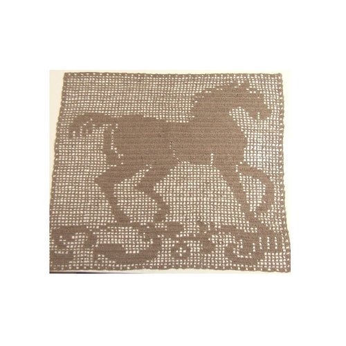 Grand napperon en jute motif cheval. création crochet fait main. linge de table, déco textile.