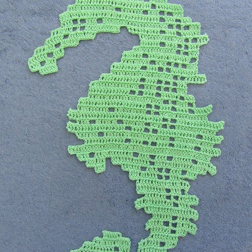 Napperon marin hippocampe . en coton couleur vert d'eau. décoration textile customisation.