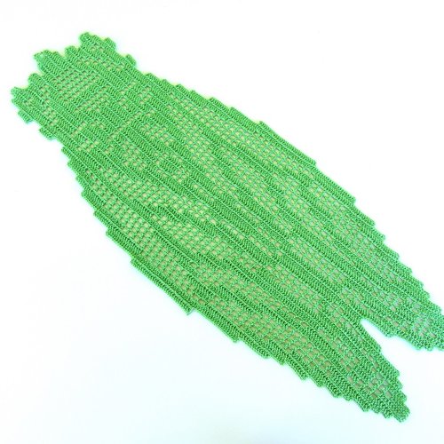 Napperon cigale verte , dentelle de crochet fait main. linge de table , déco textile.