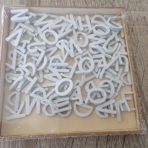 X 104 mixte lettres/alphabet a-z en bois blanc à coller 15 mm