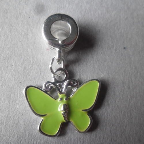 X 1 pendentif papillon émail vert monté sur bélière argenté 30 x 19 mm 