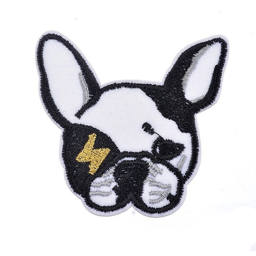 X 1 écusson-patch thermocollant chien noir/blanc 6,2 x 6 cm