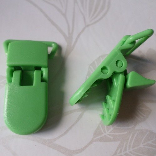 X 1 pince clip crocodile/attache tétine vert en plastique 42 x 15 mm