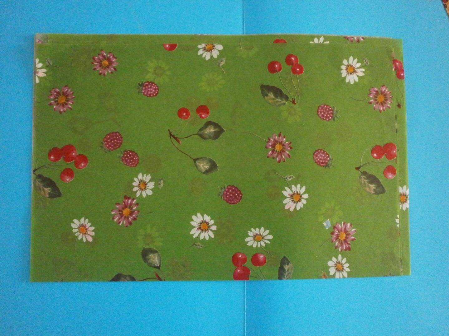 3 feuilles de papier Décopatch 30 x 40 cm motif petites fleurs