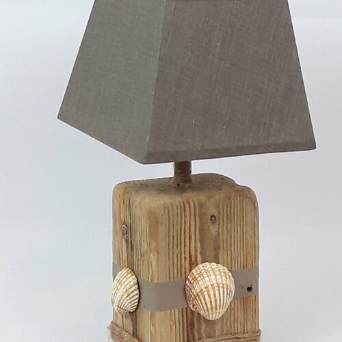 Lampe De Chevet En Bois Flotte Un Grand Marche