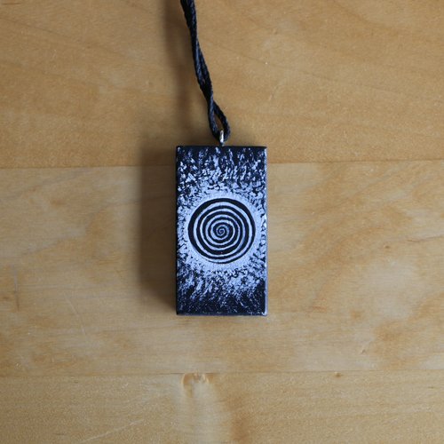 Collier en bois big bang