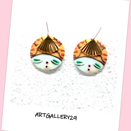 Boucles d'oreilles pendantes asiatique - portrait peint à la main - idée cadeau bijoux asiatique