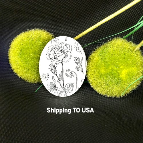 Broche ovale élégante à fond blanc- motif bouquet de roses, détails gris et argenté, style vintage chic